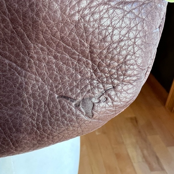 Texas Longhorns Fossil Brown Shoulder Bag with Suede Texture - Picture 2 of 11